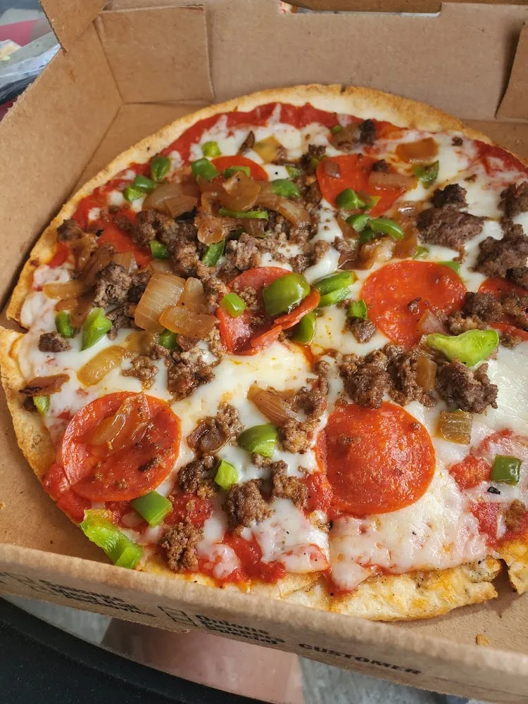 Deluxe Pizza